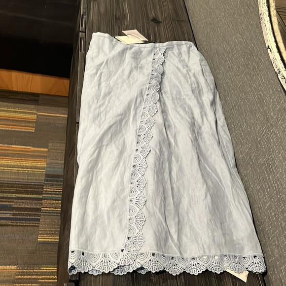 NWT Reformation Felicity Linen Midi Eyelet Trim Skirt Mineral Light Blue 8 - Picture 5 of 8